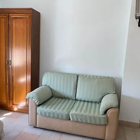 Downtown 2br Scenic Balconies Ac Wifi Τίρανα