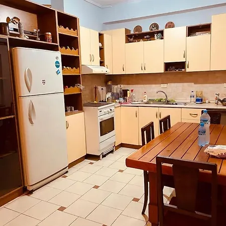 Downtown 2br Scenic Balconies Ac Wifi * Τίρανα