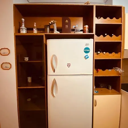 Downtown 2br Scenic Balconies Ac Wifi Τίρανα
