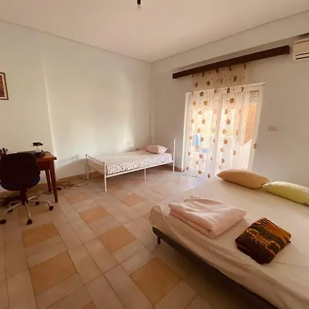Downtown 2br Scenic Balconies Ac Wifi Τίρανα